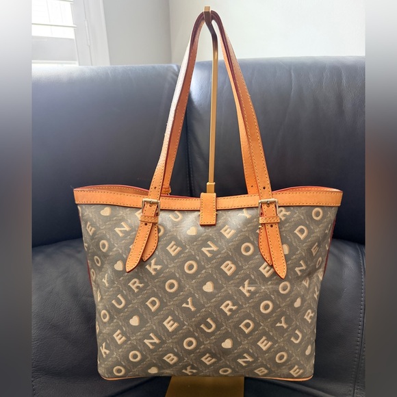 Dooney & Bourke  Tote - Picture 2 of 13